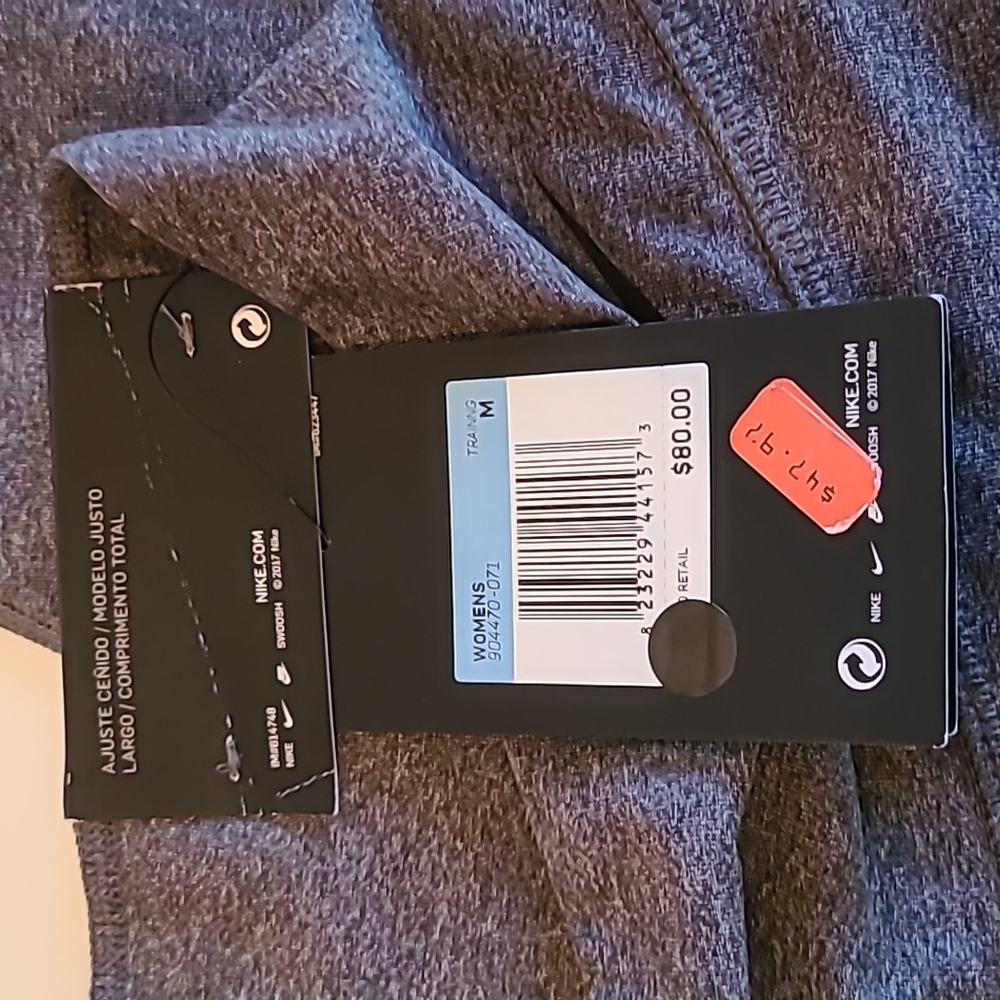 NWT, Nike, full length, leggings, with dry-fit. Size M - Picture 5 of 8